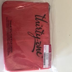 Thirty one coral small cross body purse